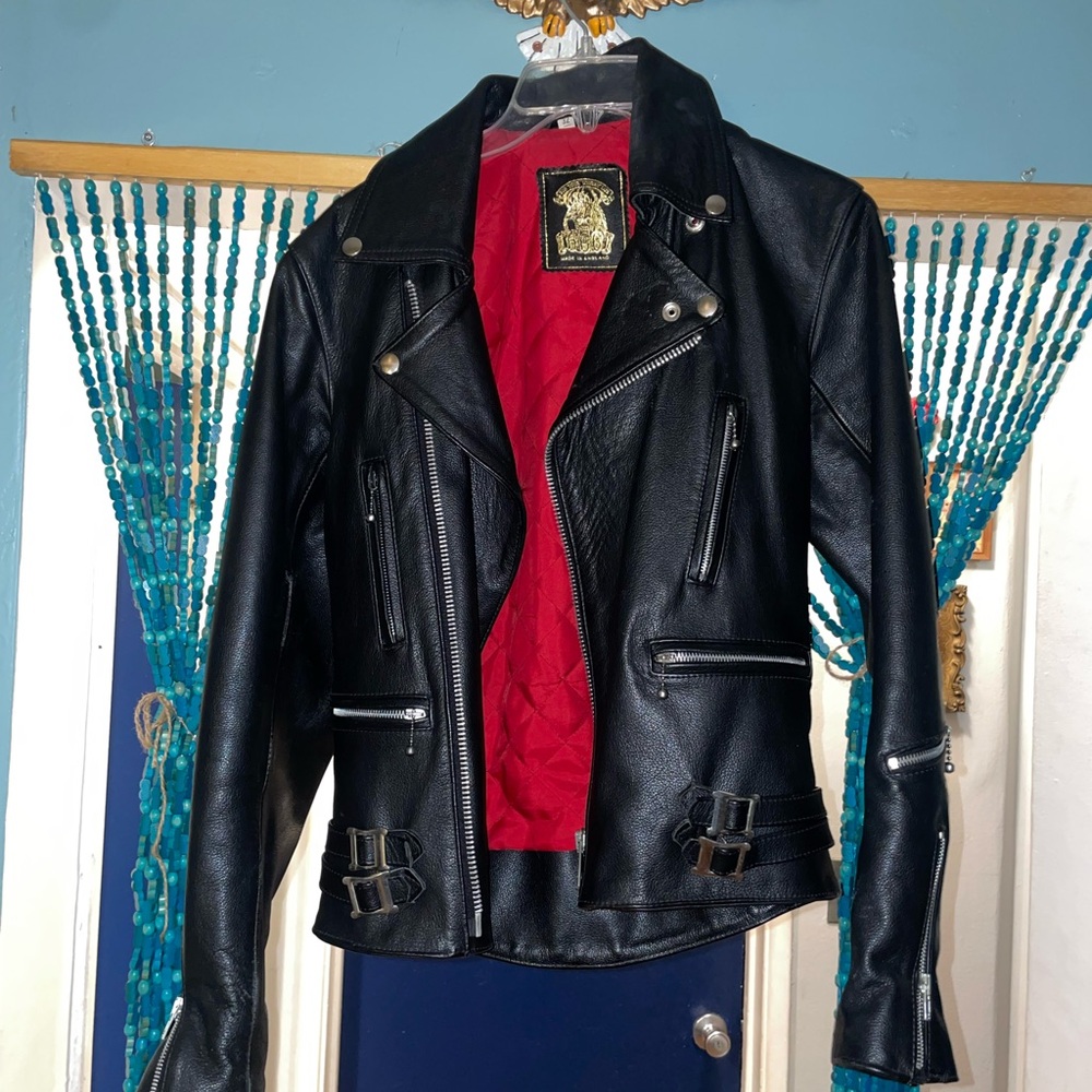 Black Leather small 32 made in England 666 Biker Jacket S- XS Beautiful